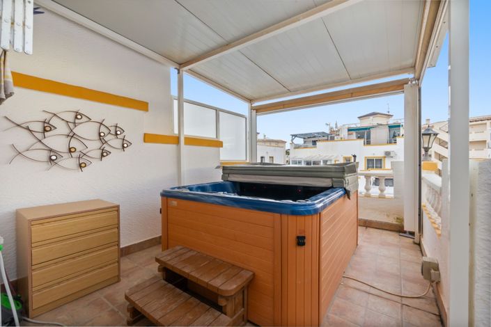 Image No.17-3 Bed Townhouse for sale