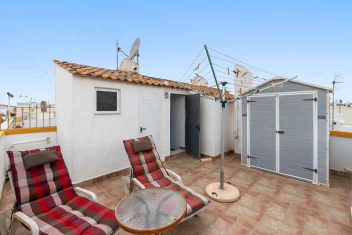 Image No.18-3 Bed Townhouse for sale