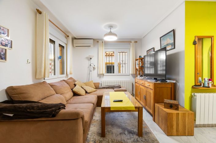 Image No.5-3 Bed Townhouse for sale