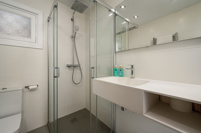 Image No.14-2 Bed Villa for sale