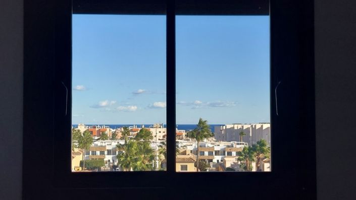 Image No.15-3 Bed Property for sale