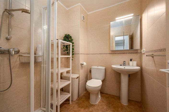 Image No.11-1 Bed Apartment for sale