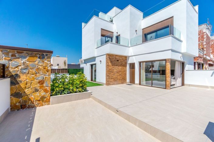 Image No.2-3 Bed Villa for sale