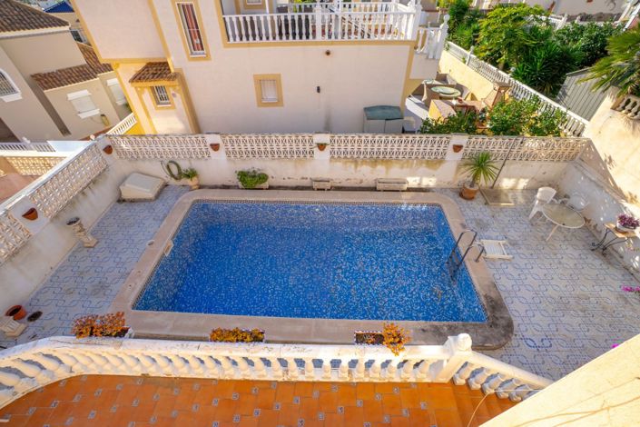 Image No.20-3 Bed Villa for sale