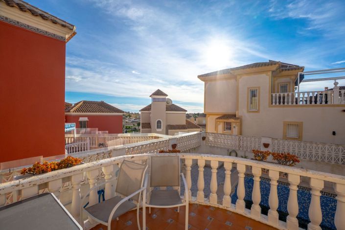 Image No.23-3 Bed Villa for sale