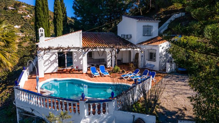 Image No.2-Villa de 6 chambres à vendre à Torrox