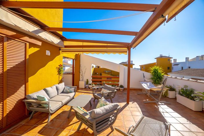 Image No.20-2 Bed Property for sale