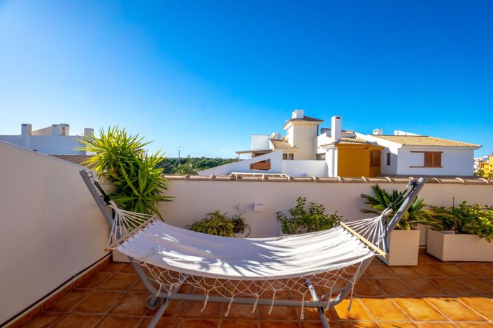 Image No.22-2 Bed Property for sale