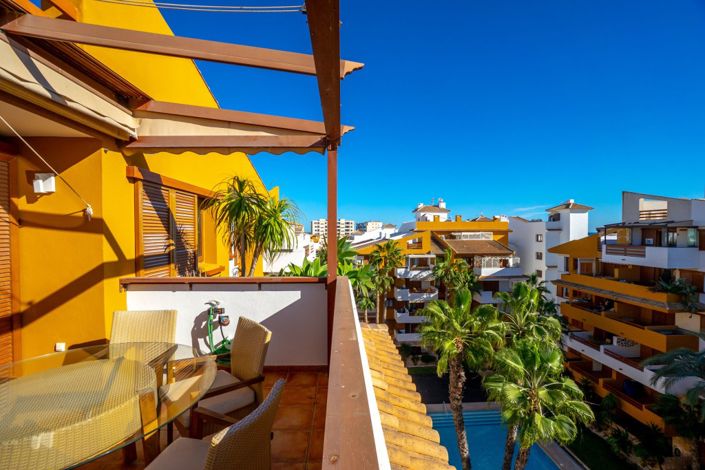 Image No.25-2 Bed Property for sale