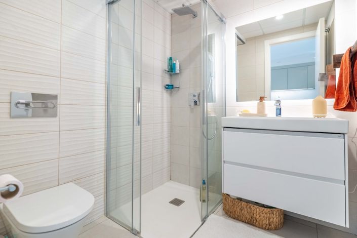 Image No.10-2 Bed Apartment for sale