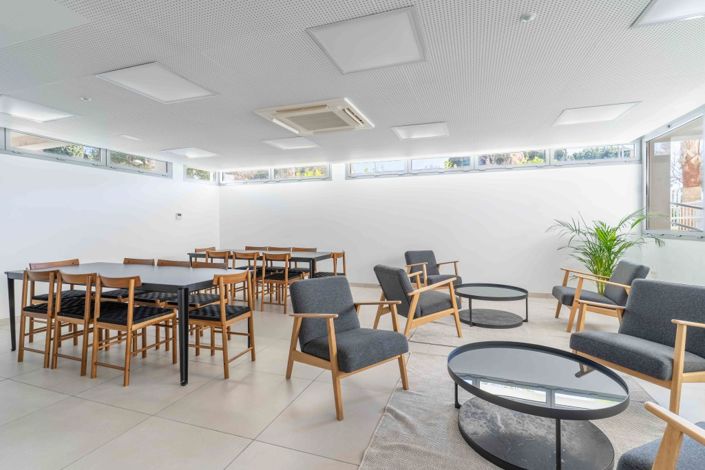 Image No.18-2 Bed Apartment for sale