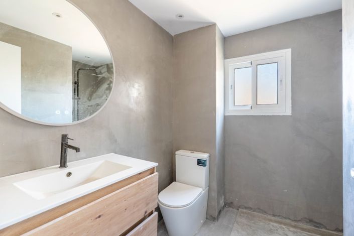 Image No.10-3 Bed Apartment for sale