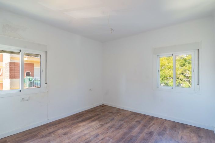 Image No.8-3 Bed Apartment for sale