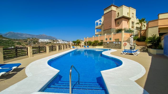 Image No.13-2 Bed Property for sale