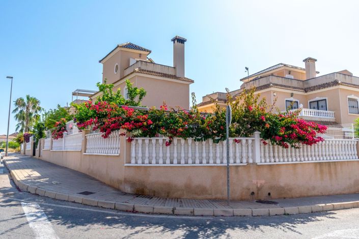 Image No.29-3 Bed Villa for sale