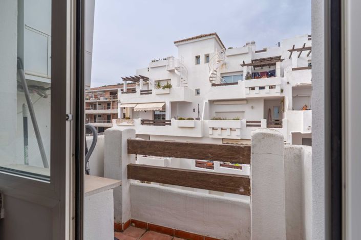 Image No.6-2 Bed Property for sale