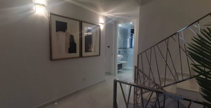 Image No.26-6 Bed Villa for sale