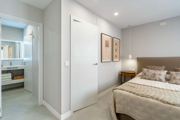 Image No.22-2 Bed Apartment for sale