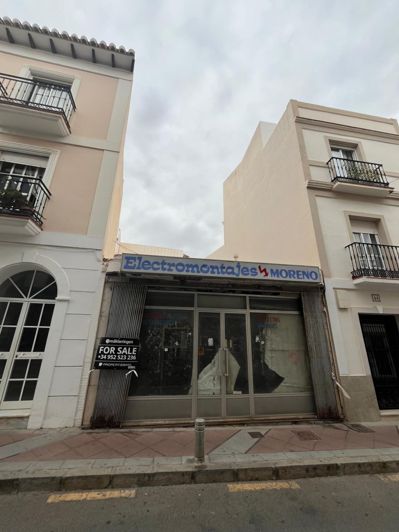 Image No.2-Townhouse for sale