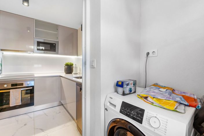 Image No.16-2 Bed Property for sale