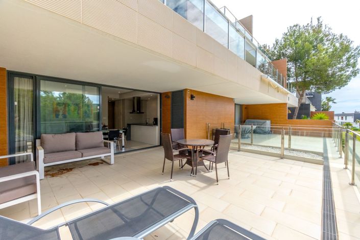 Image No.5-2 Bed Property for sale