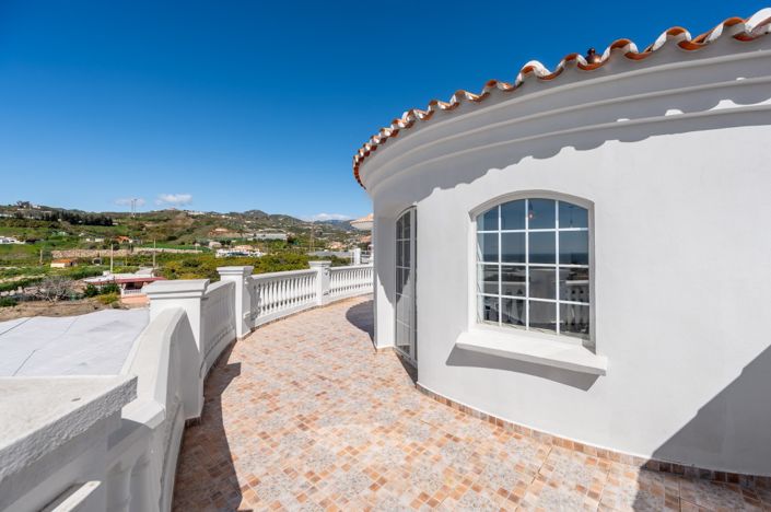 Image No.17-4 Bed Villa for sale