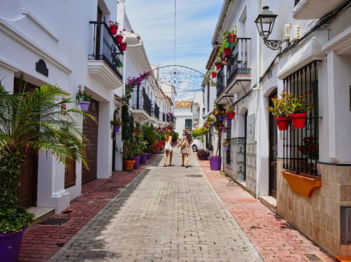 Image No.19-2 Bed Property for sale