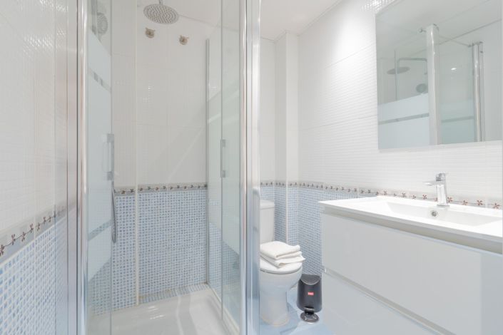 Image No.25-3 Bed Property for sale