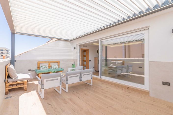 Image No.4-3 Bed Property for sale