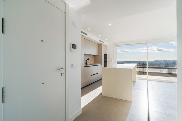 Image No.13-3 Bed Property for sale