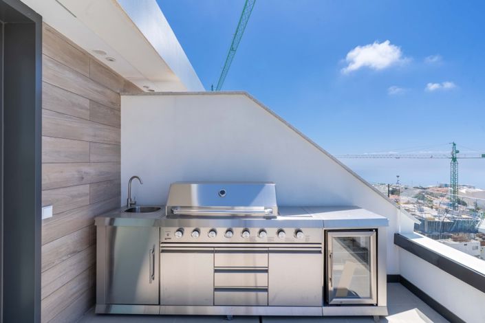 Image No.15-3 Bed Property for sale