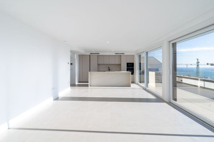 Image No.6-3 Bed Property for sale