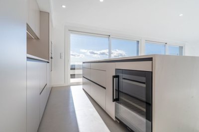 bzpaap116932954771024v0044b