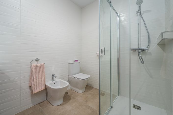 Image No.17-4 Bed Villa for sale