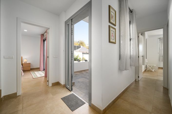 Image No.24-4 Bed Villa for sale