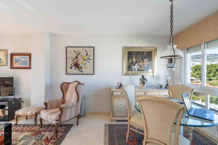 Image No.7-2 Bed Property for sale