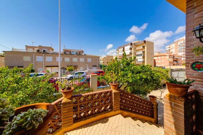 Image No.13-Villa de 4 chambres à vendre à Torrevieja