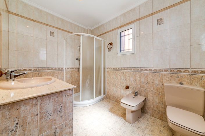 Image No.7-Villa de 4 chambres à vendre à Torrevieja