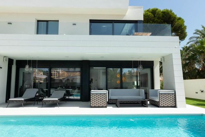 Image No.3-4 Bed Villa for sale