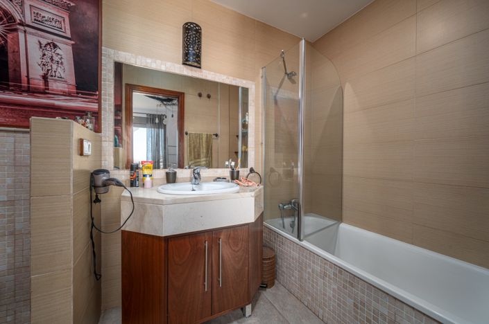 Image No.16-3 Bed Property for sale