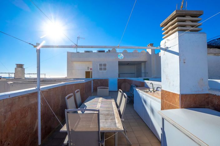 Image No.23-2 Bed Property for sale