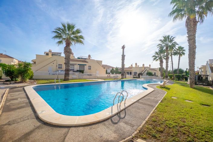 Image No.33-3 Bed Townhouse for sale