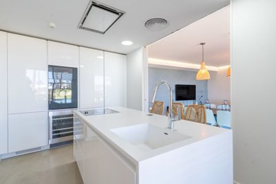 bzpaap121983073151024v0222f