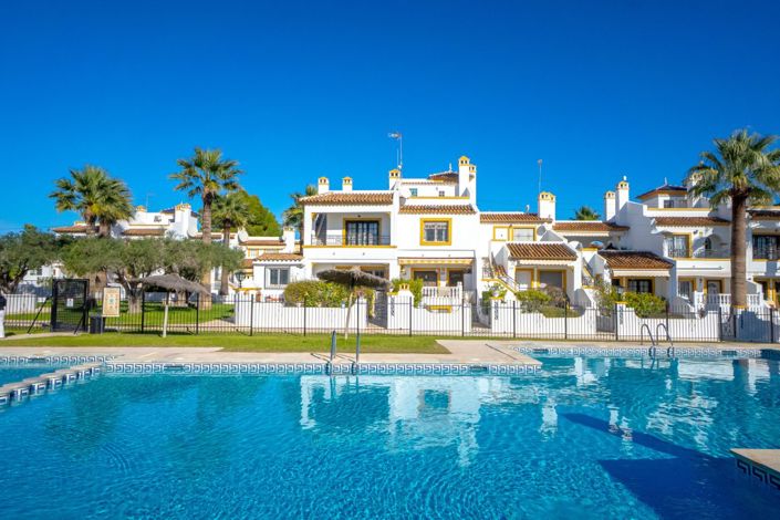 Image No.21-3 Bed Property for sale