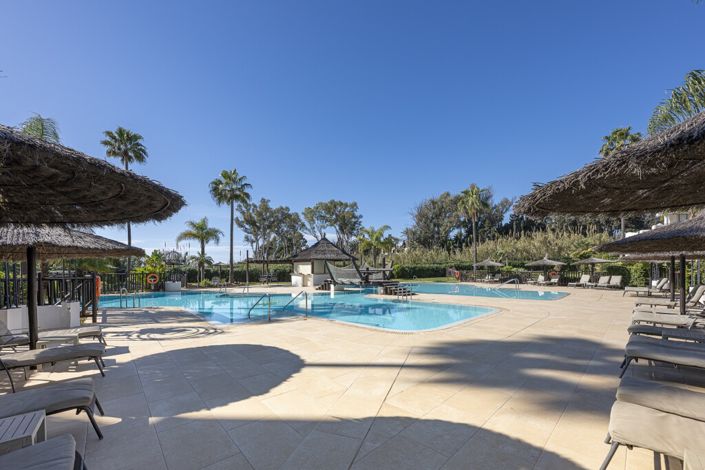 Image No.40-3 Bed Apartment for sale