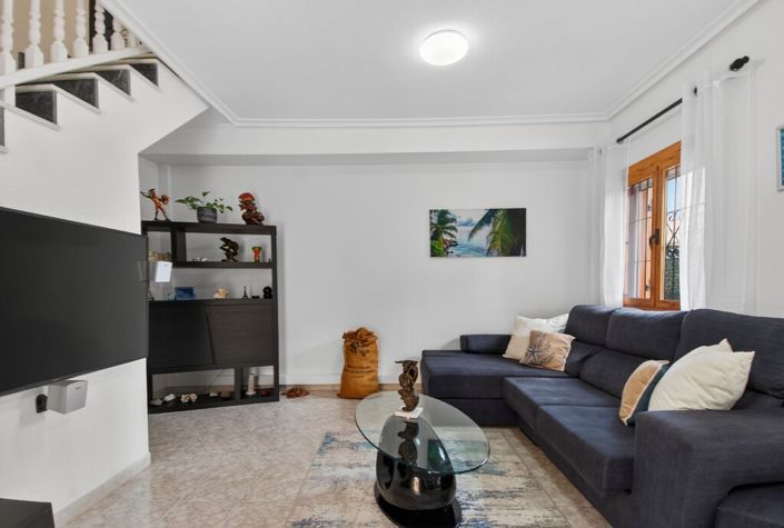 Image No.4-2 Bed Semi-Detached for sale