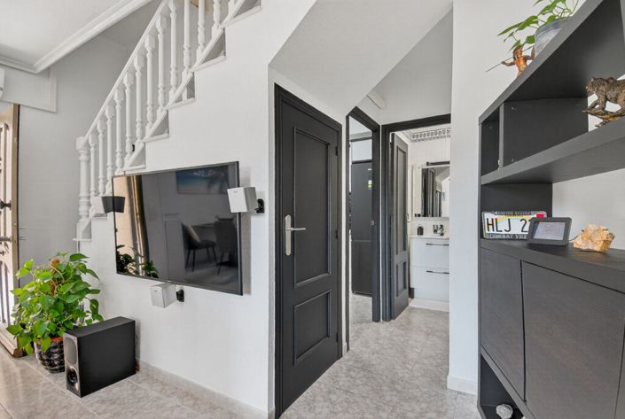 Image No.6-2 Bed Semi-Detached for sale