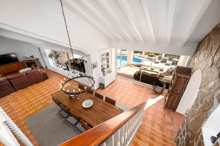 Image No.31-13 Bed Villa for sale