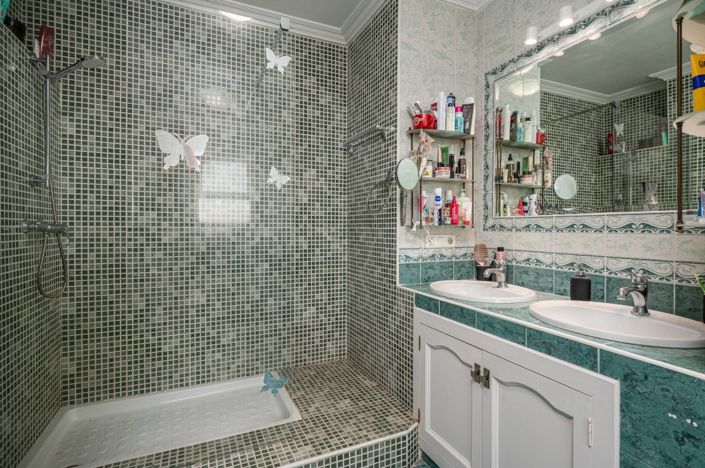 Image No.37-13 Bed Villa for sale