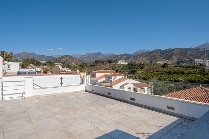 Image No.39-Villa de 4 chambres à vendre à Nerja